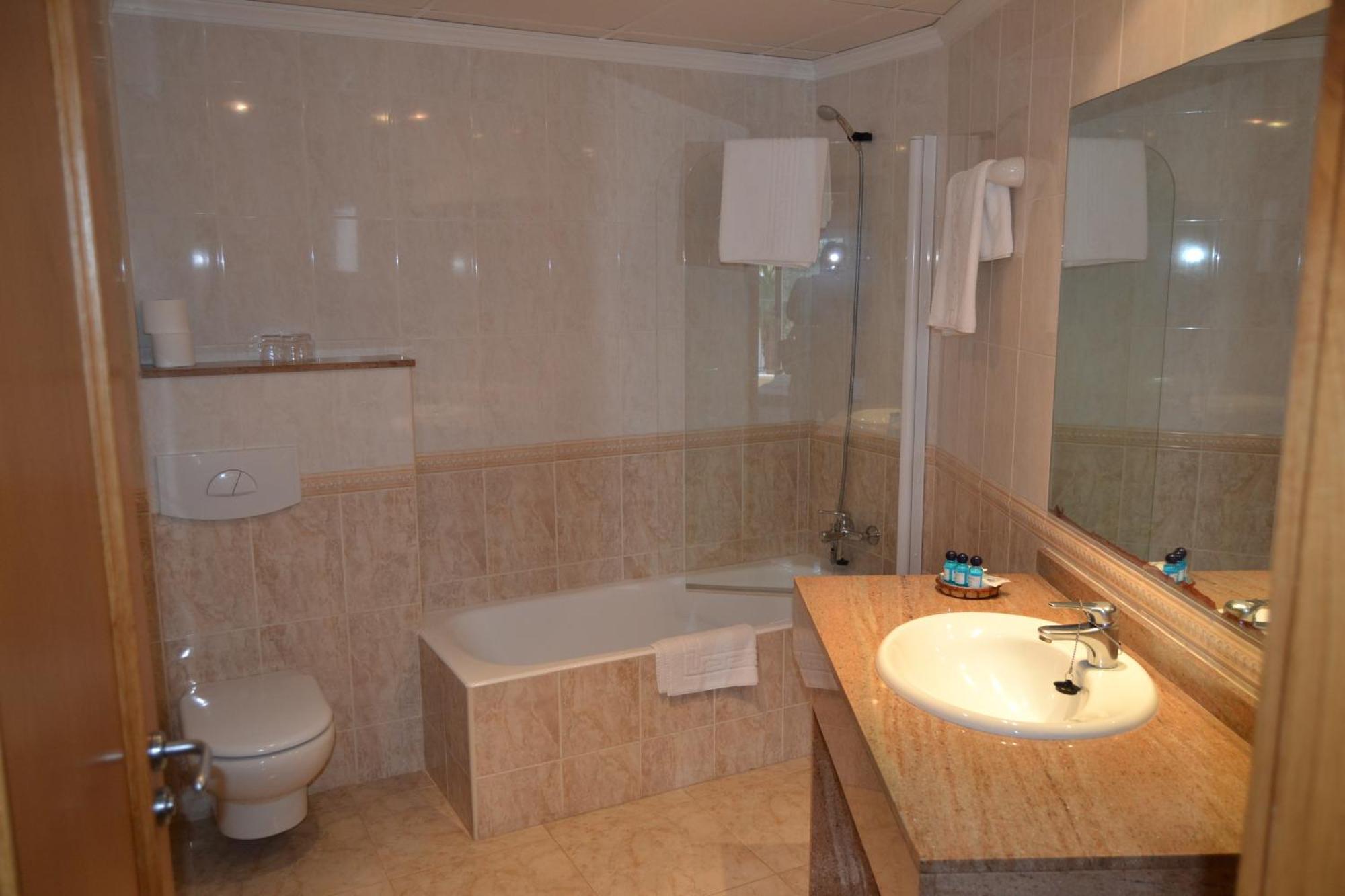 Hostal Leo D'Or Cala D´Or Dış mekan fotoğraf