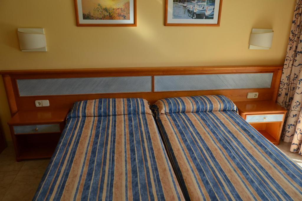 Hostal Leo D'Or Cala D´Or Oda fotoğraf