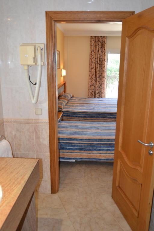 Hostal Leo D'Or Cala D´Or Oda fotoğraf